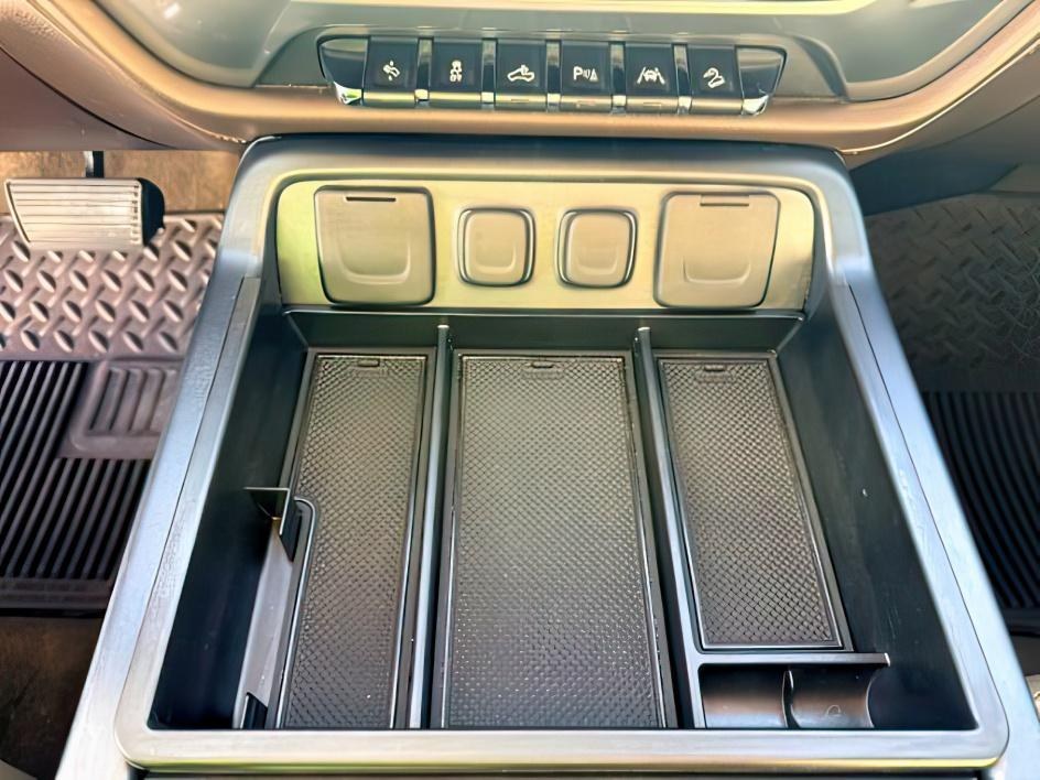 2016 Autumn Bronze Metallic /Cocoa/Dune Chevrolet Silverado LTZ (3GCUKSEC9GG) with an V8, 5.3L engine, 8-speed automatic transmission, located at 1175 N Woodruff Ave, Idaho Falls, ID, 83401, 43.506901, -111.999657 - <b>Vehicle Details</b><br>Looking for a capable full-size pickup in Idaho Falls, ID? This 2016 Chevrolet Silverado 1500 LTZ with 4WD and a V8 5.3L gasoline engine delivers the strength, refinement, and confidence you want in a pre-owned truck. Built to handle tough jobs and weekend adventures, the C- Photo#50