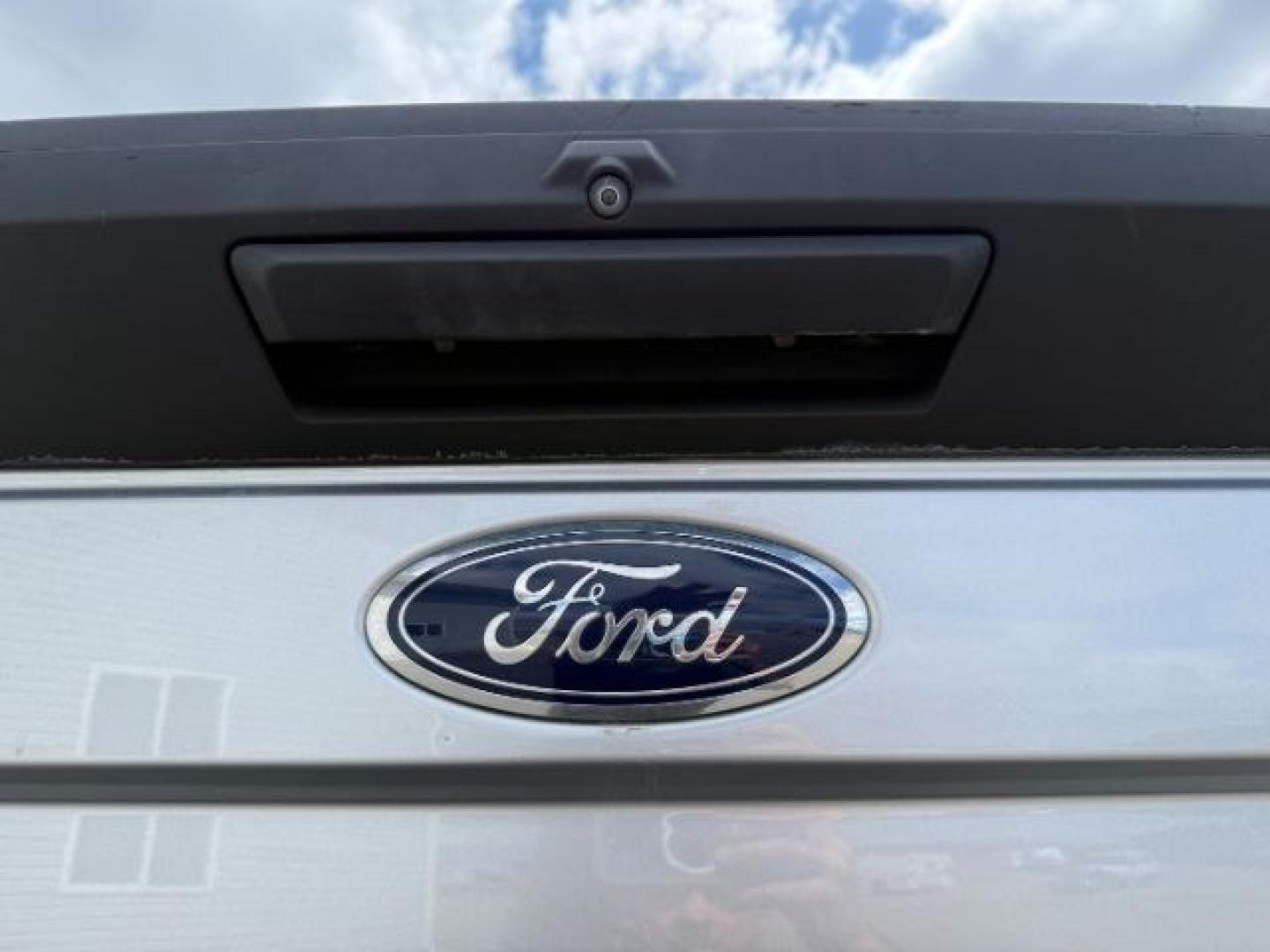 2022 SILVER /Medium Earth Gray Ford F-350 XLT (1FT8W3BT0NE) with an Powerstroke 6.7L V-8 diesel direct injection engine, AUTOMATIC transmission, located at 1235 N Woodruff Ave., Idaho Falls, 83401, (208) 523-1053, 43.507172, -112.000488 - At Timberline Auto, finding a great deal on your next vehicle is always easy! Our experienced sales staff goal is to help find you the right vehicle at the right price! Our knowledgeable finance department has options for almost any credit score. We offer extended service contract options to prot - Photo#31