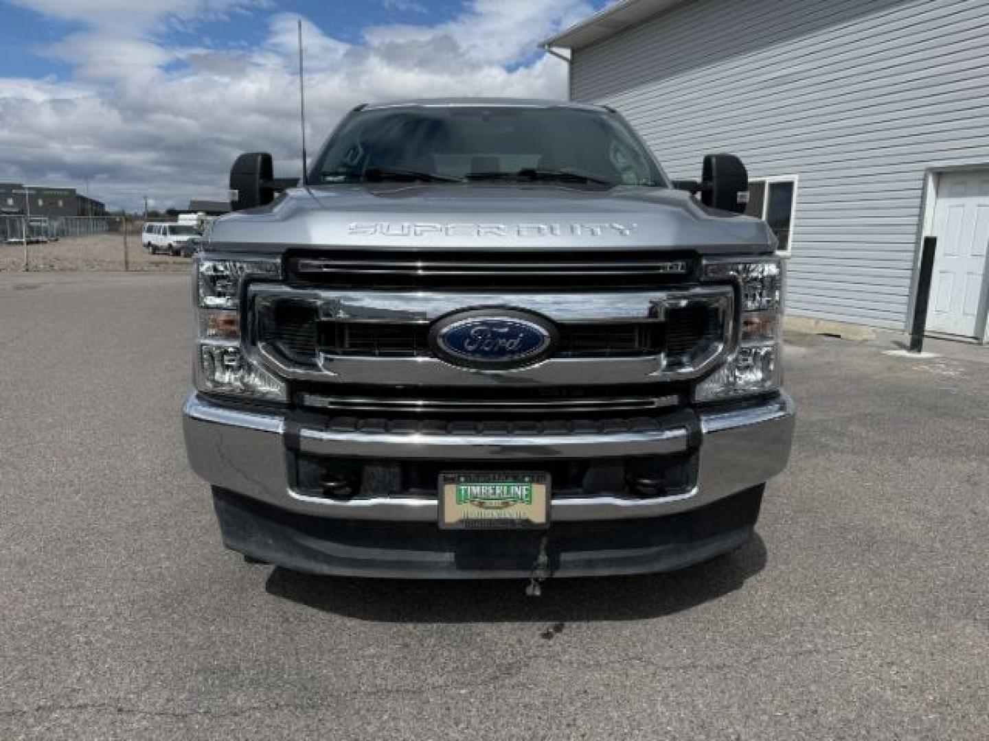 2022 SILVER /Medium Earth Gray Ford F-350 XLT (1FT8W3BT0NE) with an Powerstroke 6.7L V-8 diesel direct injection engine, AUTOMATIC transmission, located at 1235 N Woodruff Ave., Idaho Falls, 83401, (208) 523-1053, 43.507172, -112.000488 - At Timberline Auto, finding a great deal on your next vehicle is always easy! Our experienced sales staff goal is to help find you the right vehicle at the right price! Our knowledgeable finance department has options for almost any credit score. We offer extended service contract options to prot - Photo#36