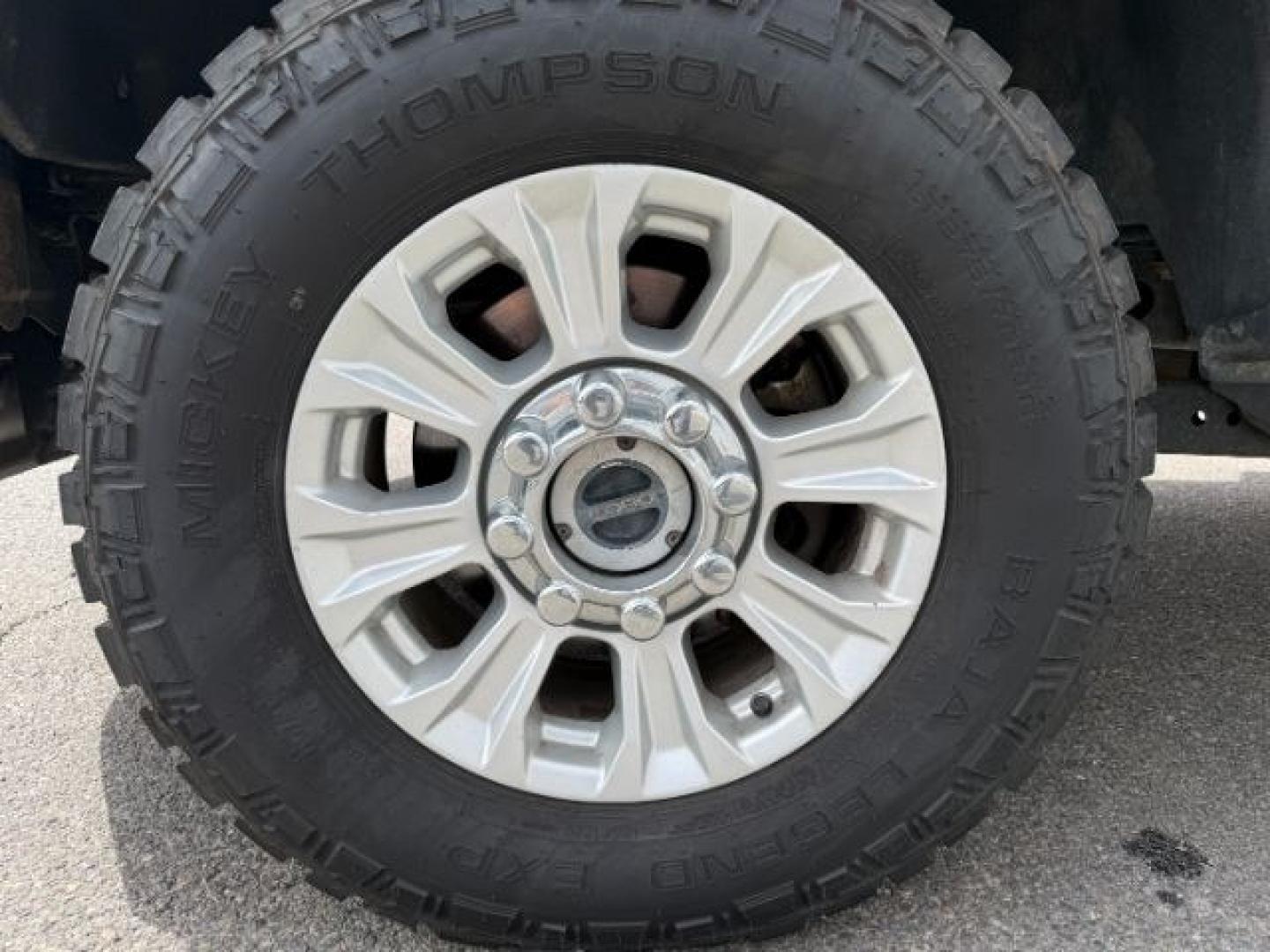2022 SILVER /Medium Earth Gray Ford F-350 XLT (1FT8W3BT0NE) with an Powerstroke 6.7L V-8 diesel direct injection engine, AUTOMATIC transmission, located at 1235 N Woodruff Ave., Idaho Falls, 83401, (208) 523-1053, 43.507172, -112.000488 - At Timberline Auto, finding a great deal on your next vehicle is always easy! Our experienced sales staff goal is to help find you the right vehicle at the right price! Our knowledgeable finance department has options for almost any credit score. We offer extended service contract options to prot - Photo#38