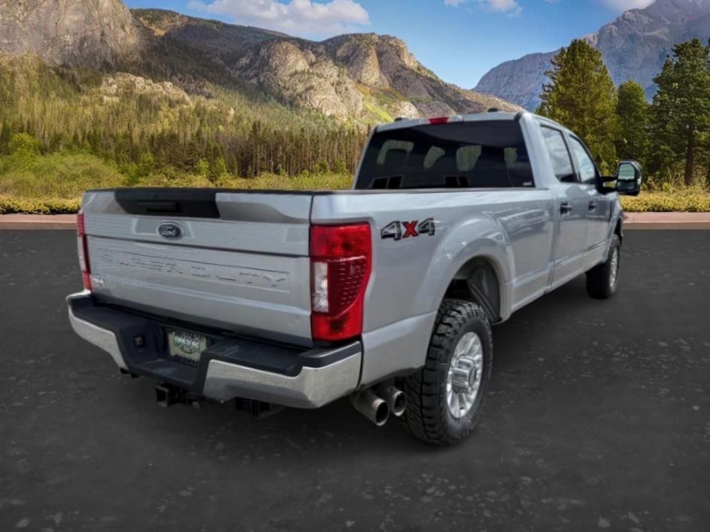 2022 SILVER /Medium Earth Gray Ford F-350 XLT (1FT8W3BT0NE) with an Powerstroke 6.7L V-8 diesel direct injection engine, AUTOMATIC transmission, located at 1235 N Woodruff Ave., Idaho Falls, 83401, (208) 523-1053, 43.507172, -112.000488 - At Timberline Auto, finding a great deal on your next vehicle is always easy! Our experienced sales staff goal is to help find you the right vehicle at the right price! Our knowledgeable finance department has options for almost any credit score. We offer extended service contract options to prot - Photo#6