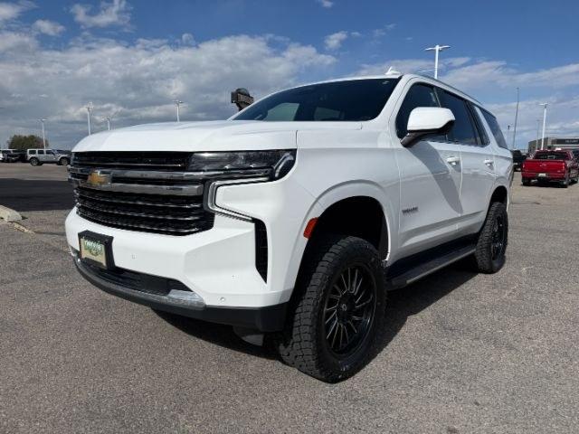 2023 WHITE /Jet Black Chevrolet Tahoe LT (1GNSKNKD5PR) with an EcoTec3 5.3L V-8 gasoline direct injection engine, AUTOMATIC transmission, located at 1235 N Woodruff Ave., Idaho Falls, 83401, (208) 523-1053, 43.507172, -112.000488- Photo#31