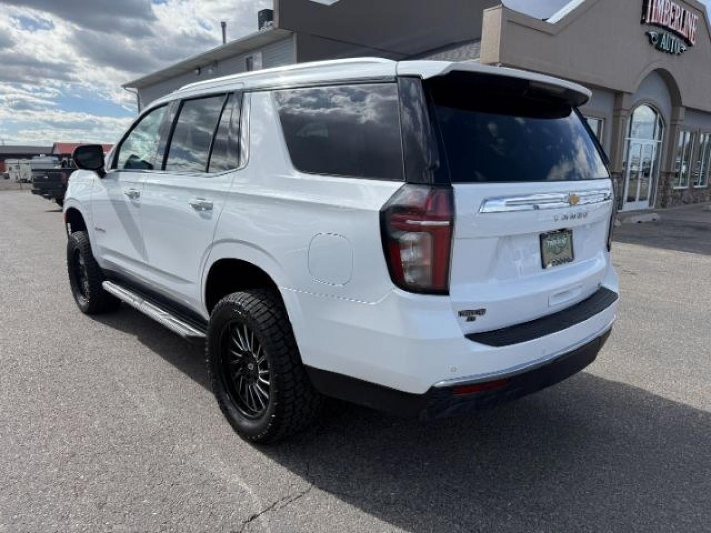 2023 WHITE /Jet Black Chevrolet Tahoe (1GNSKNKD5PR) with an EcoTec3 53L V-8 gasoline direct injection engine, Automatic transmission, located at 1175 N Woodruff Ave, Idaho Falls, ID, 83401, 43.506901, -111.999657 - At Timberline Auto, finding a great deal on your next vehicle is always easy! Our experienced sales staff goal is to help find you the right vehicle at the right price! Our knowledgeable finance department has options for almost any credit score. We offer extended service contract options to prot - Photo#33