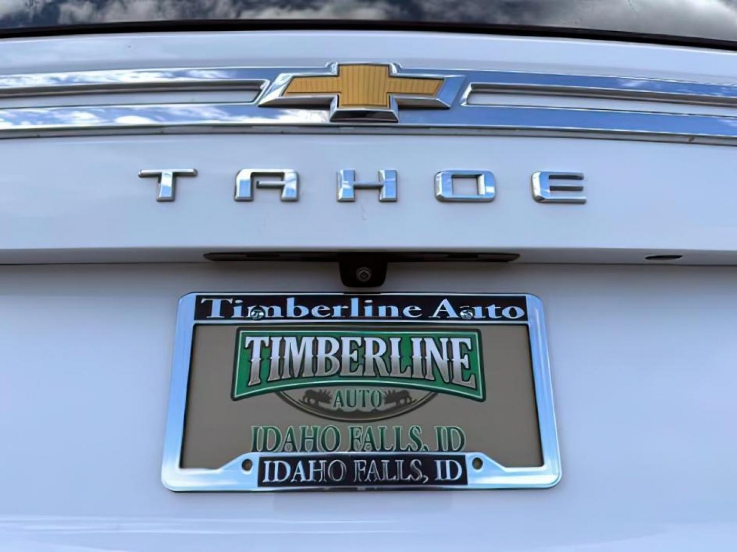 2023 WHITE /Jet Black Chevrolet Tahoe (1GNSKNKD5PR) with an EcoTec3 53L V-8 gasoline direct injection engine, Automatic transmission, located at 1175 N Woodruff Ave, Idaho Falls, ID, 83401, 43.506901, -111.999657 - At Timberline Auto, finding a great deal on your next vehicle is always easy! Our experienced sales staff goal is to help find you the right vehicle at the right price! Our knowledgeable finance department has options for almost any credit score. We offer extended service contract options to prot - Photo#4