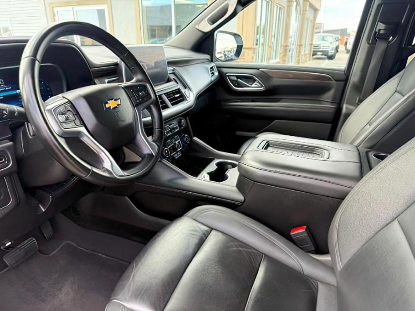 2023 WHITE /Jet Black Chevrolet Tahoe (1GNSKNKD5PR) with an EcoTec3 53L V-8 gasoline direct injection engine, Automatic transmission, located at 1175 N Woodruff Ave, Idaho Falls, ID, 83401, 43.506901, -111.999657 - At Timberline Auto, finding a great deal on your next vehicle is always easy! Our experienced sales staff goal is to help find you the right vehicle at the right price! Our knowledgeable finance department has options for almost any credit score. We offer extended service contract options to prot - Photo#16