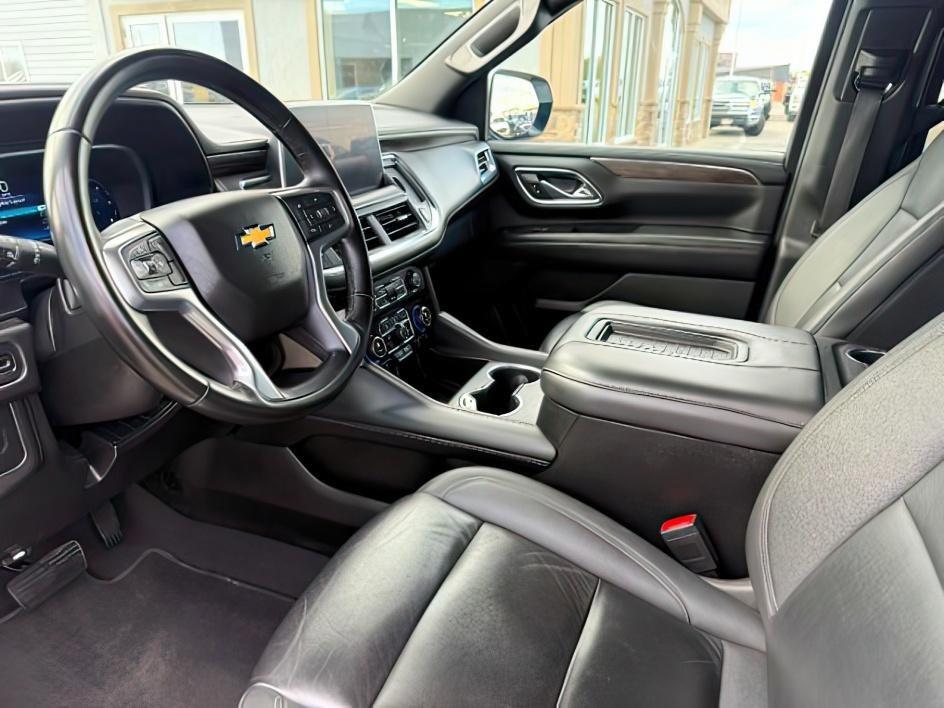 2023 WHITE /Jet Black Chevrolet Tahoe LT (1GNSKNKD5PR) with an EcoTec3 5.3L V-8 gasoline direct injection engine, AUTOMATIC transmission, located at 1235 N Woodruff Ave., Idaho Falls, 83401, (208) 523-1053, 43.507172, -112.000488- Photo#16