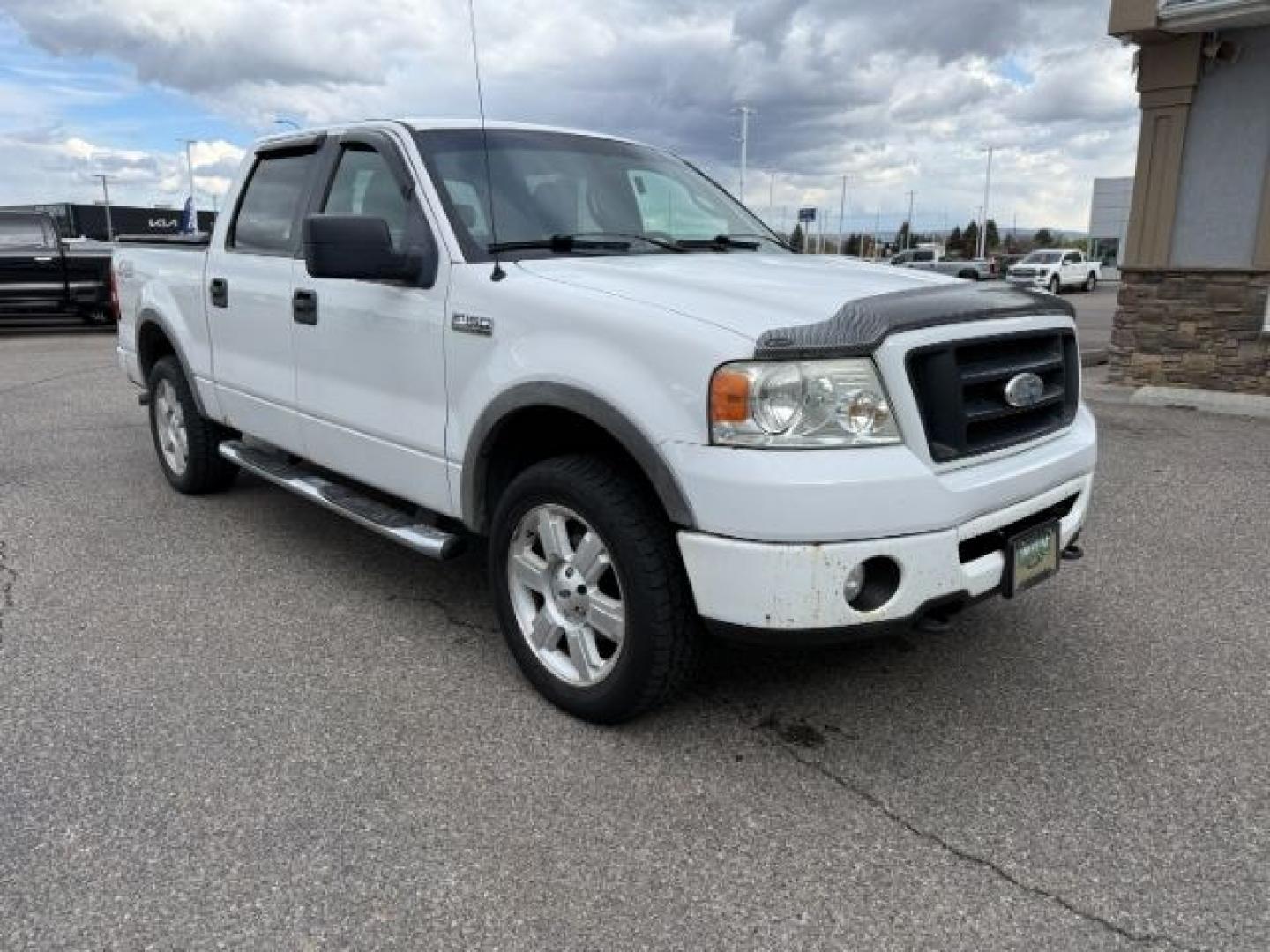 2008 WHITE /Medium Flint Ford F-150 FX4 (1FTPW14V78K) with an Triton 5.4L V-8 variable valve control engine, AUTOMATIC transmission, located at 1235 N Woodruff Ave., Idaho Falls, 83401, (208) 523-1053, 43.507172, -112.000488 - At Timberline Auto, finding a great deal on your next vehicle is always easy! Our experienced sales staff goal is to help find you the right vehicle at the right price! Our knowledgeable finance department has options for almost any credit score. We offer extended service contract options to prot - Photo#27