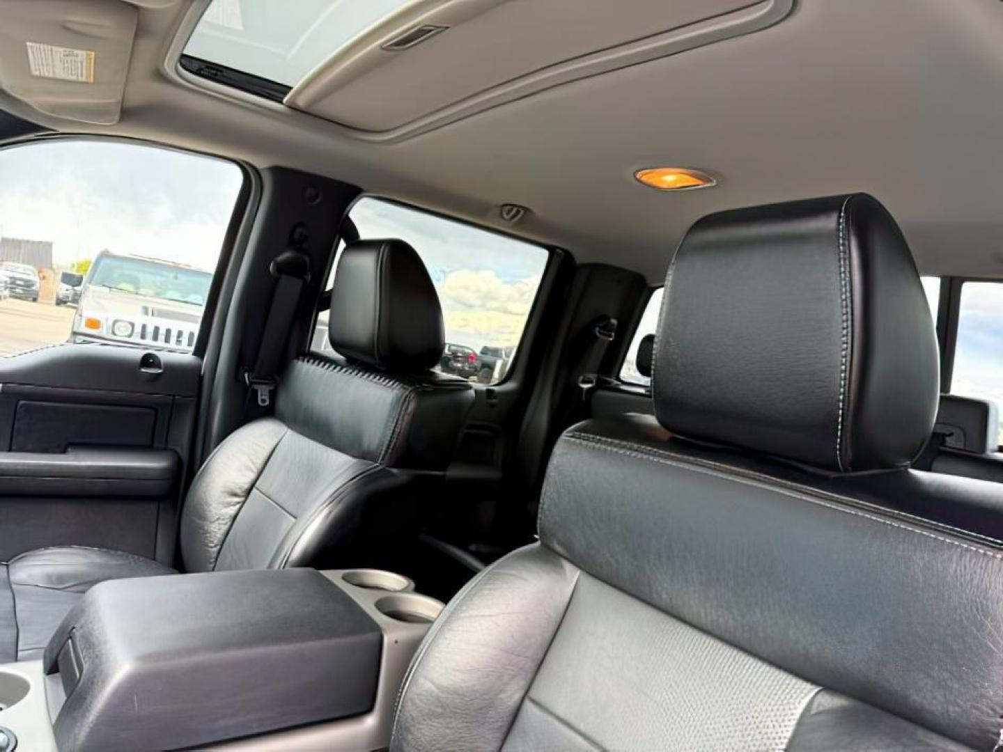 2008 WHITE /Medium Flint Ford F-150 FX4 (1FTPW14V78K) with an Triton 5.4L V-8 variable valve control engine, AUTOMATIC transmission, located at 1235 N Woodruff Ave., Idaho Falls, 83401, (208) 523-1053, 43.507172, -112.000488 - At Timberline Auto, finding a great deal on your next vehicle is always easy! Our experienced sales staff goal is to help find you the right vehicle at the right price! Our knowledgeable finance department has options for almost any credit score. We offer extended service contract options to prot - Photo#16