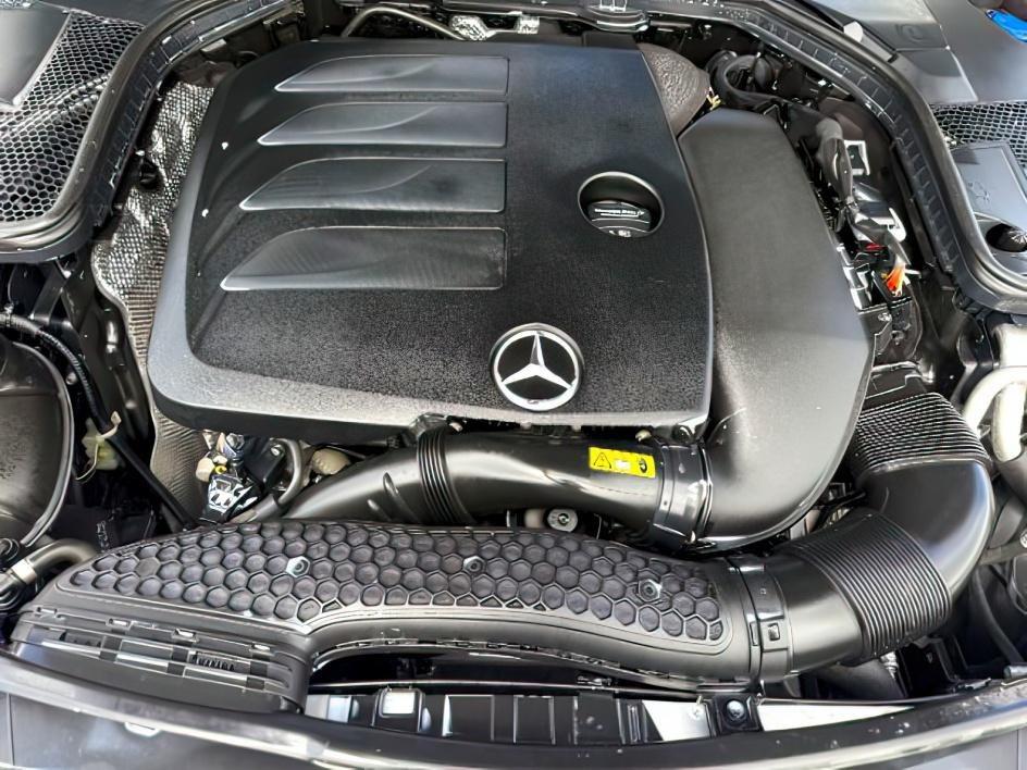 2019 GRAY /Black Mercedes-Benz C 300 4MATIC (WDDWF8EB7KR) with an 2L I-4 gasoline direct injection engine, AUTOMATIC transmission, located at 1235 N Woodruff Ave., Idaho Falls, 83401, (208) 523-1053, 43.507172, -112.000488 - At Timberline Auto, finding a great deal on your next vehicle is always easy! Our experienced sales staff goal is to help find you the right vehicle at the right price! Our knowledgeable finance department has options for almost any credit score. We offer extended service contract options to prot- Photo#24
