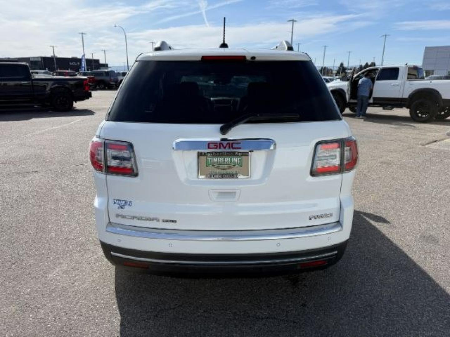 2017 WHITE /LEATHER GMC Acadia Limited (1GKKVSKD7HJ) with an 36 V6 engine, Automatic transmission, located at 1175 N Woodruff Ave, Idaho Falls, ID, 83401, 43.506901, -111.999657 - Photo#32