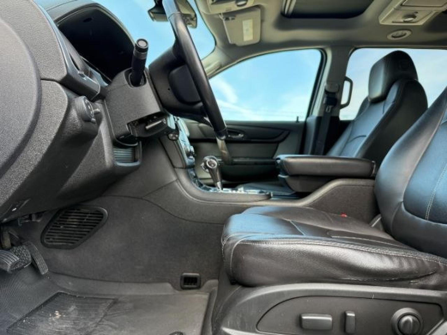 2017 WHITE /LEATHER GMC Acadia Limited (1GKKVSKD7HJ) with an 36 V6 engine, Automatic transmission, located at 1175 N Woodruff Ave, Idaho Falls, ID, 83401, 43.506901, -111.999657 - Photo#44