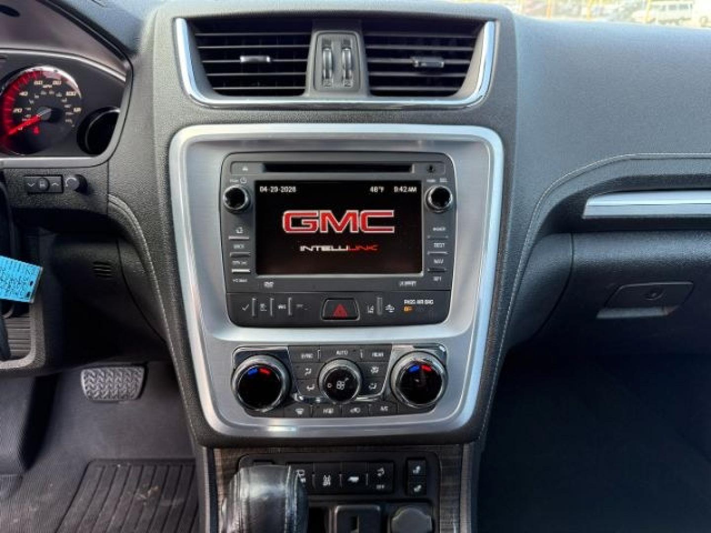 2017 WHITE /LEATHER GMC Acadia Limited (1GKKVSKD7HJ) with an 36 V6 engine, Automatic transmission, located at 1175 N Woodruff Ave, Idaho Falls, ID, 83401, 43.506901, -111.999657 - Photo#47