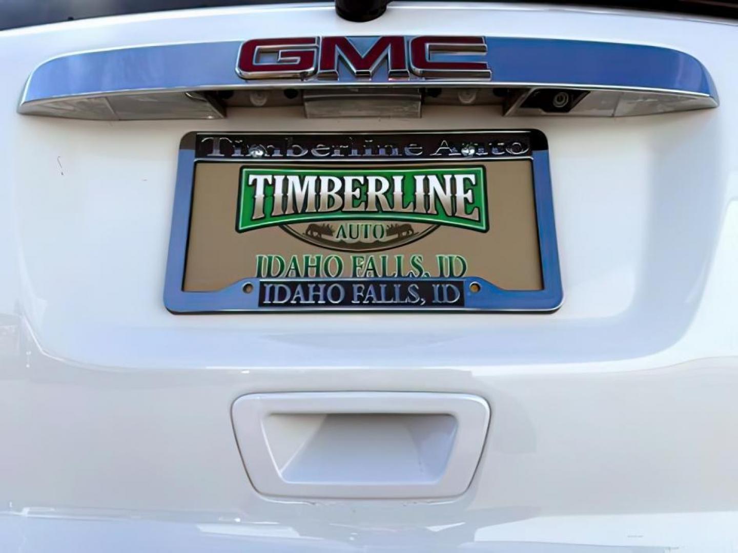 2017 WHITE /LEATHER GMC Acadia Limited (1GKKVSKD7HJ) with an 36 V6 engine, Automatic transmission, located at 1175 N Woodruff Ave, Idaho Falls, ID, 83401, 43.506901, -111.999657 - Photo#4