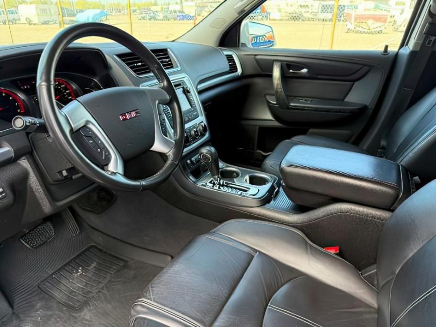2017 WHITE /LEATHER GMC Acadia Limited (1GKKVSKD7HJ) with an 36 V6 engine, Automatic transmission, located at 1175 N Woodruff Ave, Idaho Falls, ID, 83401, 43.506901, -111.999657 - Photo#16