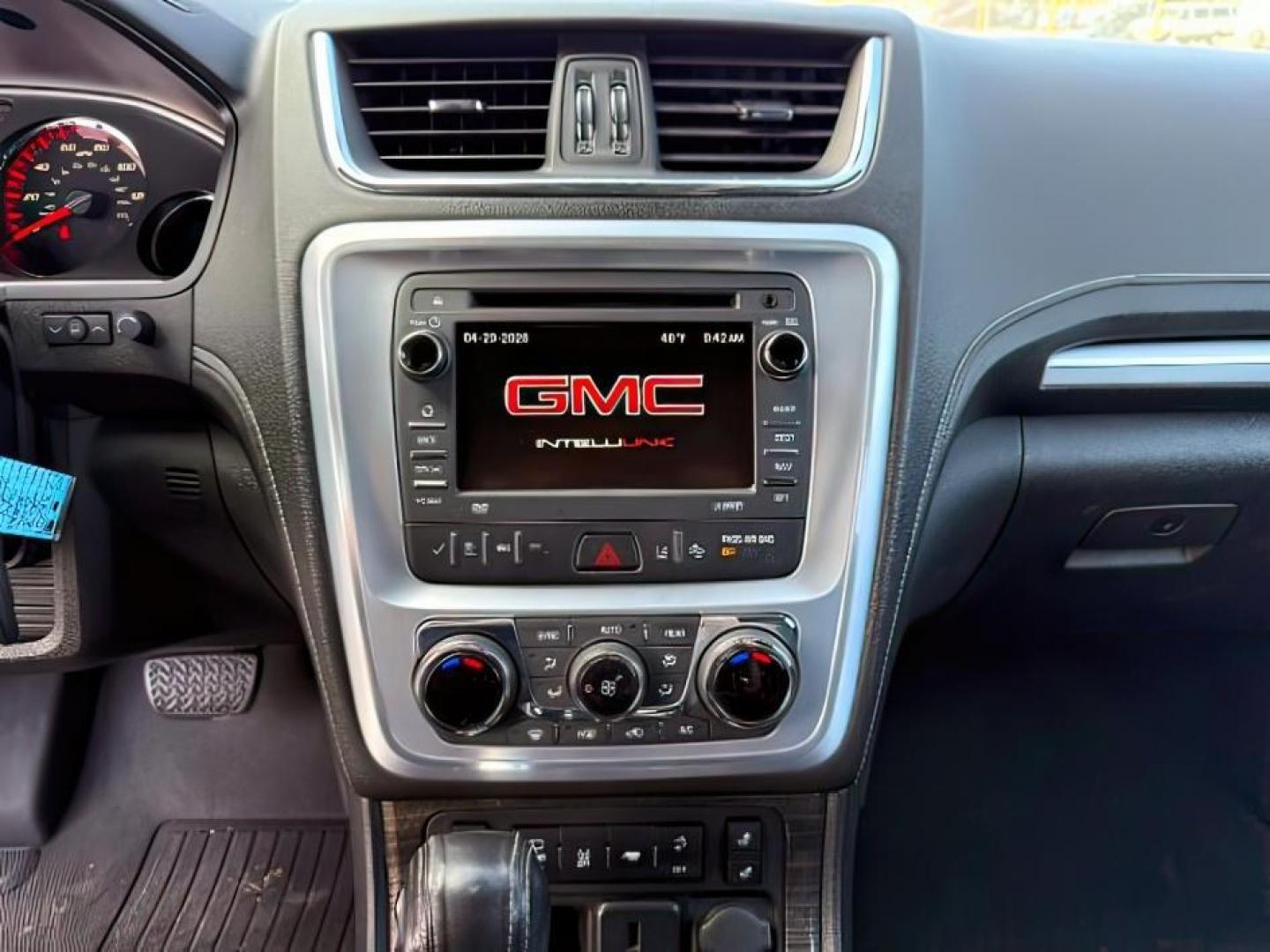 2017 WHITE /LEATHER GMC Acadia Limited (1GKKVSKD7HJ) with an 36 V6 engine, Automatic transmission, located at 1175 N Woodruff Ave, Idaho Falls, ID, 83401, 43.506901, -111.999657 - Photo#18