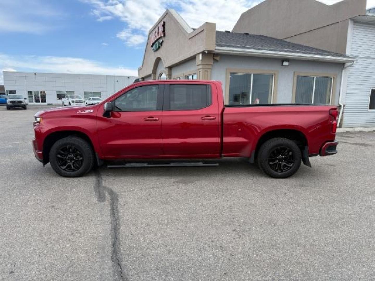 2021 RED /Jet Black Chevrolet Silverado 1500 (1GCUYEEDXMZ) with an EcoTec3 53L V-8 gasoline direct injection engine, Automatic transmission, located at 1175 N Woodruff Ave, Idaho Falls, ID, 83401, 43.506901, -111.999657 - Photo#30