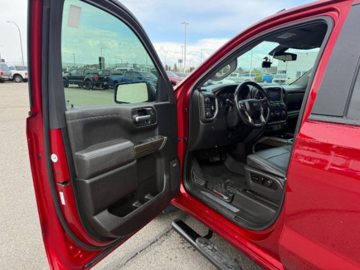 2021 RED /Jet Black Chevrolet Silverado 1500 (1GCUYEEDXMZ) with an EcoTec3 53L V-8 gasoline direct injection engine, Automatic transmission, located at 1175 N Woodruff Ave, Idaho Falls, ID, 83401, 43.506901, -111.999657 - Photo#41
