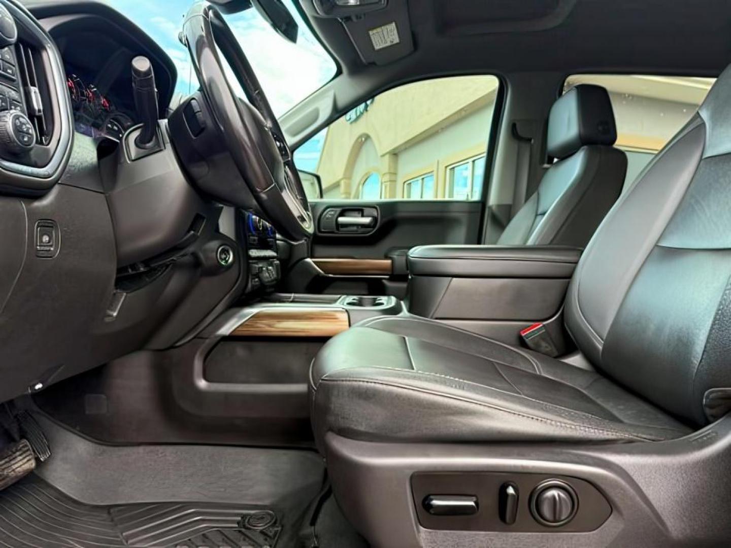 2021 RED /Jet Black Chevrolet Silverado 1500 (1GCUYEEDXMZ) with an EcoTec3 53L V-8 gasoline direct injection engine, Automatic transmission, located at 1175 N Woodruff Ave, Idaho Falls, ID, 83401, 43.506901, -111.999657 - Photo#13
