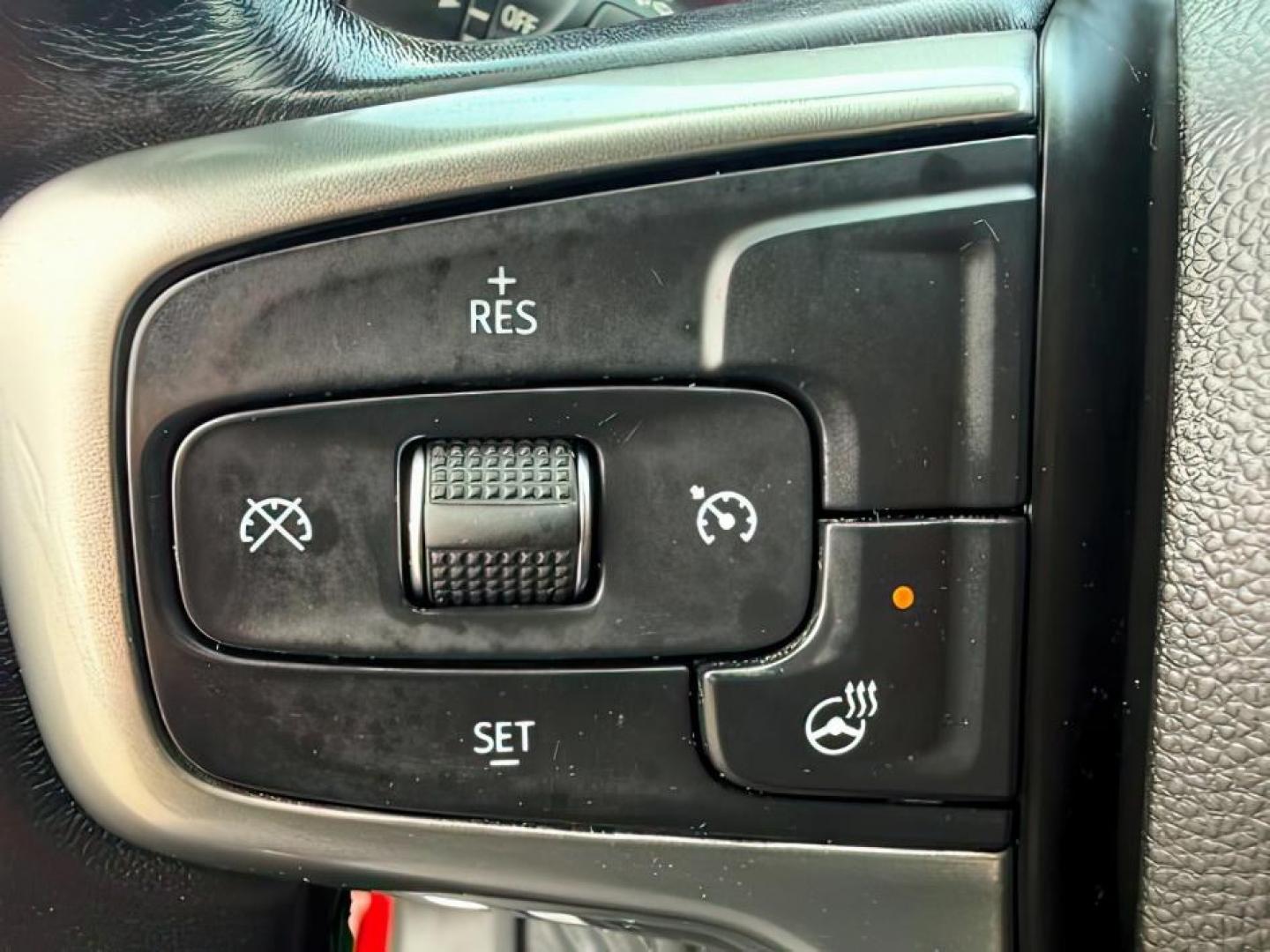 2021 RED /Jet Black Chevrolet Silverado 1500 (1GCUYEEDXMZ) with an EcoTec3 53L V-8 gasoline direct injection engine, Automatic transmission, located at 1175 N Woodruff Ave, Idaho Falls, ID, 83401, 43.506901, -111.999657 - Photo#21