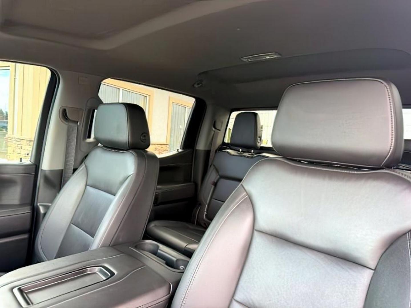 2021 RED /Jet Black Chevrolet Silverado 1500 (1GCUYEEDXMZ) with an EcoTec3 53L V-8 gasoline direct injection engine, Automatic transmission, located at 1175 N Woodruff Ave, Idaho Falls, ID, 83401, 43.506901, -111.999657 - Photo#23
