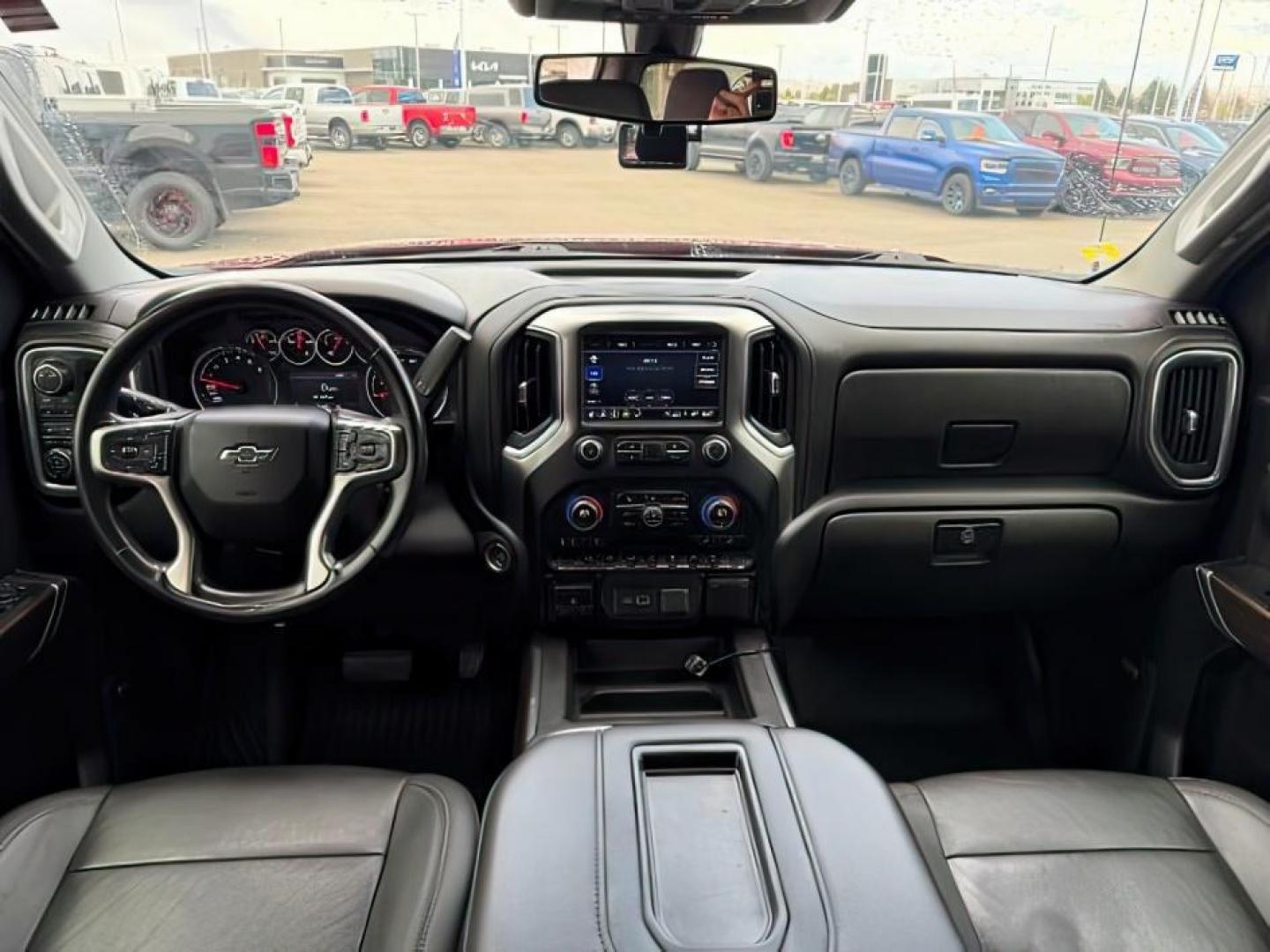 2021 RED /Jet Black Chevrolet Silverado 1500 (1GCUYEEDXMZ) with an EcoTec3 53L V-8 gasoline direct injection engine, Automatic transmission, located at 1175 N Woodruff Ave, Idaho Falls, ID, 83401, 43.506901, -111.999657 - Photo#25