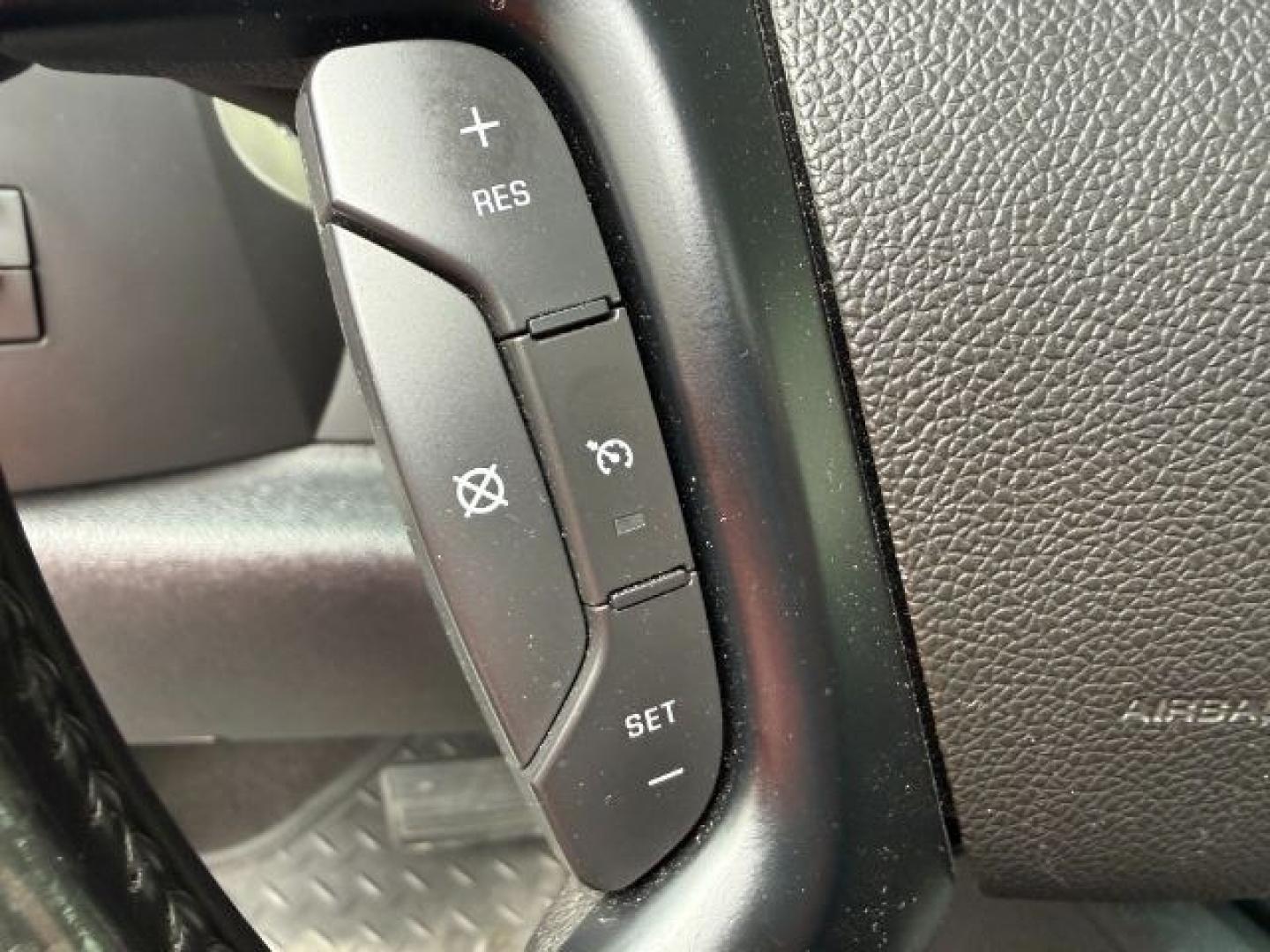 2007 WHITE /Ebony Chevrolet Silverado 1500 LT1 (1GCEC14J27Z) with an Vortec 5.3L V-8 regular unleaded engine, AUTOMATIC transmission, located at 1235 N Woodruff Ave., Idaho Falls, 83401, (208) 523-1053, 43.507172, -112.000488 - At Timberline Auto, finding a great deal on your next vehicle is always easy! Our experienced sales staff goal is to help find you the right vehicle at the right price! Our knowledgeable finance department has options for almost any credit score. We offer extended service contract options to prot - Photo#40