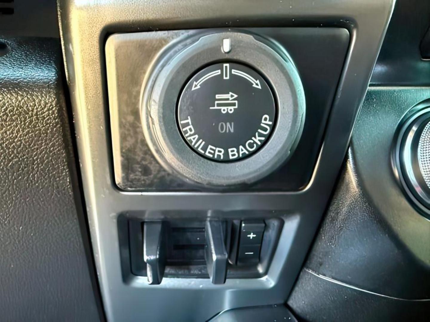 2018 GRAY /Black Ford F-150 (1FTEW1EG1JF) with an EcoBoost 35L V-6 portdirect injection engine, Automatic transmission, located at 1175 N Woodruff Ave, Idaho Falls, ID, 83401, 43.506901, -111.999657 - At Timberline Auto, finding a great deal on your next vehicle is always easy! Our experienced sales staff goal is to help find you the right vehicle at the right price! Our knowledgeable finance department has options for almost any credit score. We offer extended service contract options to prot - Photo#20