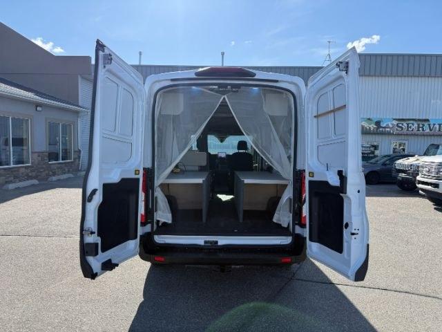 2021 WHITE /CLOTH Ford Transit-250 Cargo Van EL MED ROOF (1FTBR2CG7MK) with an 3.5L V6 ECOBOOST engine, AUTOMATIC transmission, located at 1235 N Woodruff Ave., Idaho Falls, 83401, (208) 523-1053, 43.507172, -112.000488 - At Timberline Auto, finding a great deal on your next vehicle is always easy! Our experienced sales staff goal is to help find you the right vehicle at the right price! Our knowledgeable finance department has options for almost any credit score. We offer extended service contract options to prot - Photo#28
