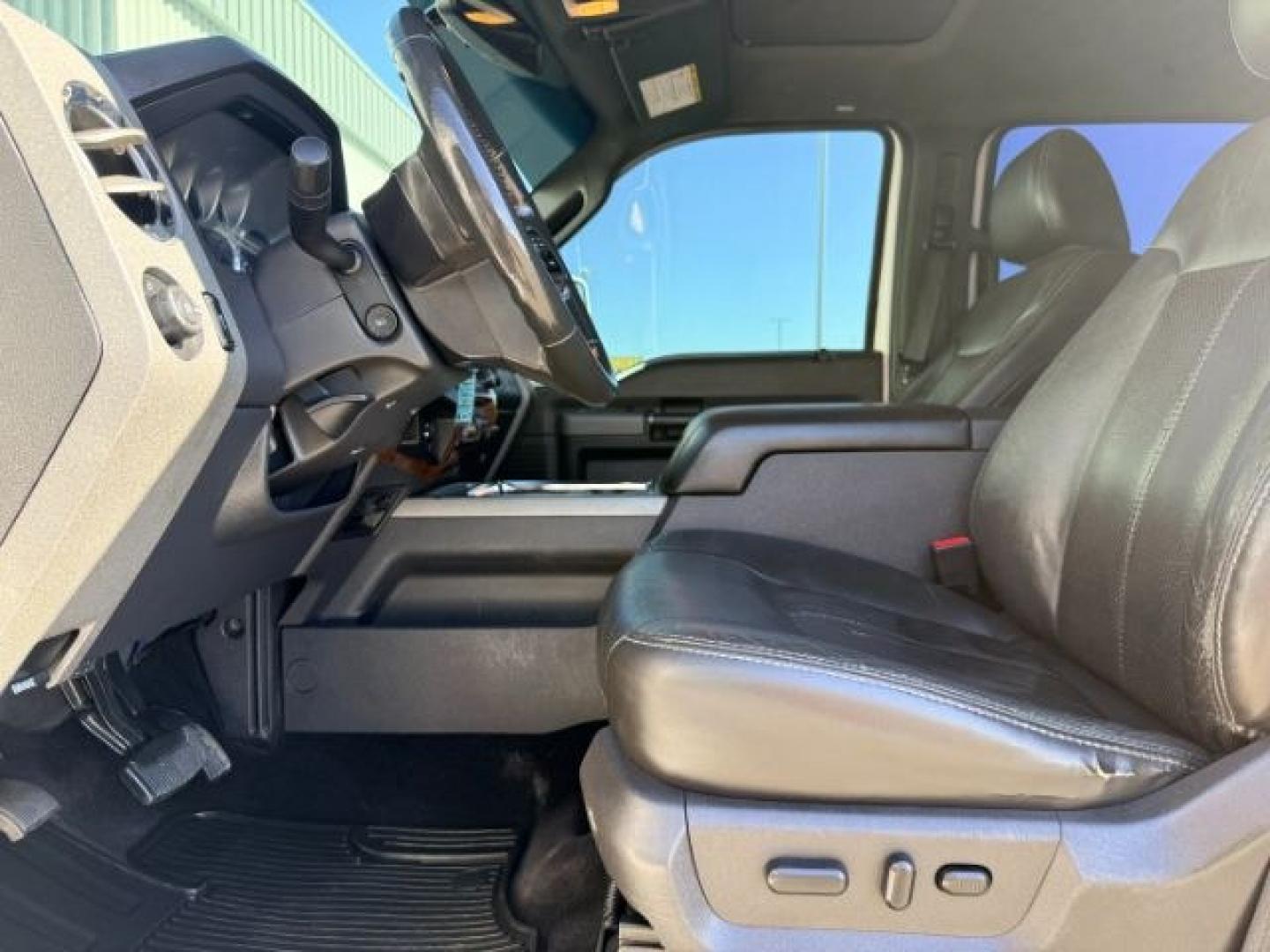 2011 WHITE /LEATHER Ford Super Duty F-350 SRW (1FT8W3BT2BE) with an 67L engine, Automatic transmission, located at 1175 N Woodruff Ave, Idaho Falls, ID, 83401, 43.506901, -111.999657 - At Timberline Auto, finding a great deal on your next vehicle is always easy! Our experienced sales staff goal is to help find you the right vehicle at the right price! Our knowledgeable finance department has options for almost any credit score. We offer extended service contract options to prot- Photo#36