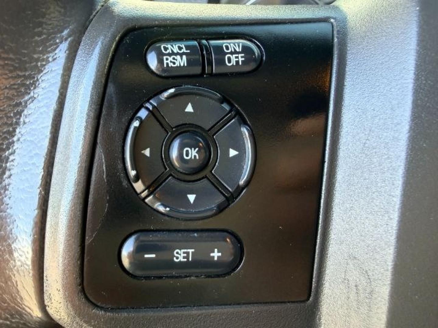 2011 WHITE /LEATHER Ford Super Duty F-350 SRW (1FT8W3BT2BE) with an 67L engine, Automatic transmission, located at 1175 N Woodruff Ave, Idaho Falls, ID, 83401, 43.506901, -111.999657 - At Timberline Auto, finding a great deal on your next vehicle is always easy! Our experienced sales staff goal is to help find you the right vehicle at the right price! Our knowledgeable finance department has options for almost any credit score. We offer extended service contract options to prot- Photo#43