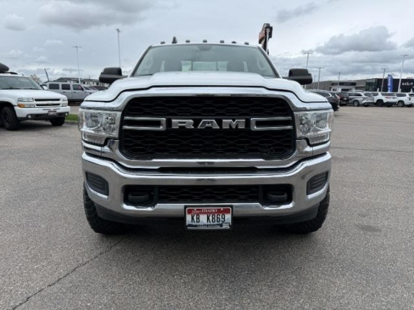 2020 WHITE /Diesel Gray/Black Ram 3500 Tradesman Regular Cab 4x4 8' Box (3C63R3AL1LG) with an Cummins High Output 6.7L I-6 diesel direct injecti engine, AUTOMATIC transmission, located at 1235 N Woodruff Ave., Idaho Falls, 83401, (208) 523-1053, 43.507172, -112.000488 - At Timberline Auto, finding a great deal on your next vehicle is always easy! Our experienced sales staff goal is to help find you the right vehicle at the right price! Our knowledgeable finance department has options for almost any credit score. We offer extended service contract options to prot - Photo#35