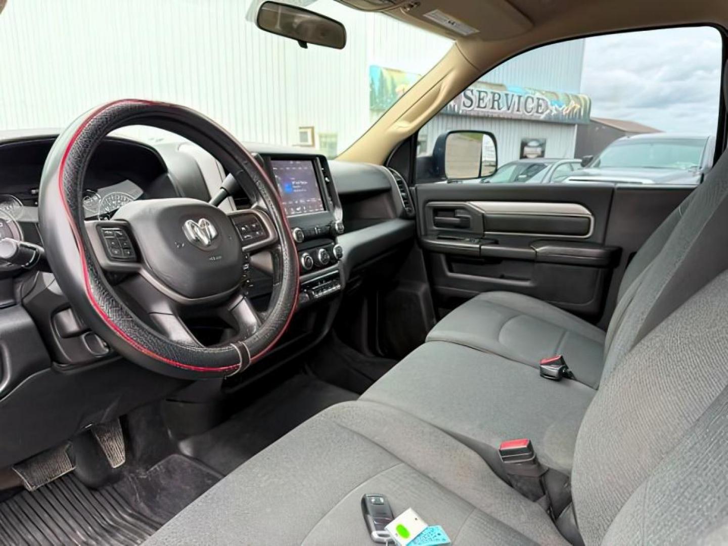 2020 WHITE /Diesel Gray/Black Ram 3500 Tradesman Regular Cab 4x4 8' Box (3C63R3AL1LG) with an Cummins High Output 6.7L I-6 diesel direct injecti engine, AUTOMATIC transmission, located at 1235 N Woodruff Ave., Idaho Falls, 83401, (208) 523-1053, 43.507172, -112.000488 - At Timberline Auto, finding a great deal on your next vehicle is always easy! Our experienced sales staff goal is to help find you the right vehicle at the right price! Our knowledgeable finance department has options for almost any credit score. We offer extended service contract options to prot - Photo#14