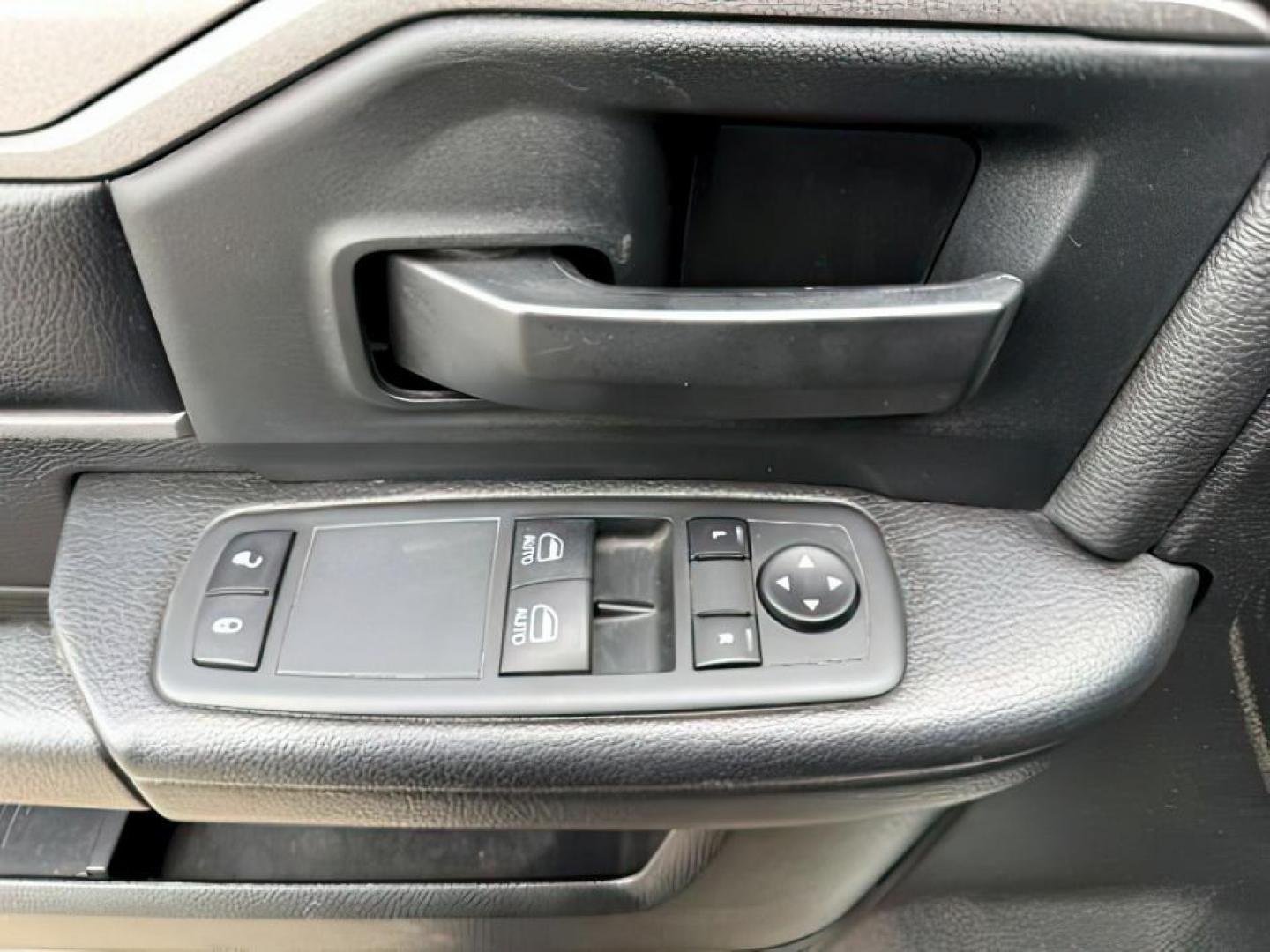 2020 WHITE /Diesel Gray/Black Ram 3500 Tradesman Regular Cab 4x4 8' Box (3C63R3AL1LG) with an Cummins High Output 6.7L I-6 diesel direct injecti engine, AUTOMATIC transmission, located at 1235 N Woodruff Ave., Idaho Falls, 83401, (208) 523-1053, 43.507172, -112.000488 - At Timberline Auto, finding a great deal on your next vehicle is always easy! Our experienced sales staff goal is to help find you the right vehicle at the right price! Our knowledgeable finance department has options for almost any credit score. We offer extended service contract options to prot - Photo#24