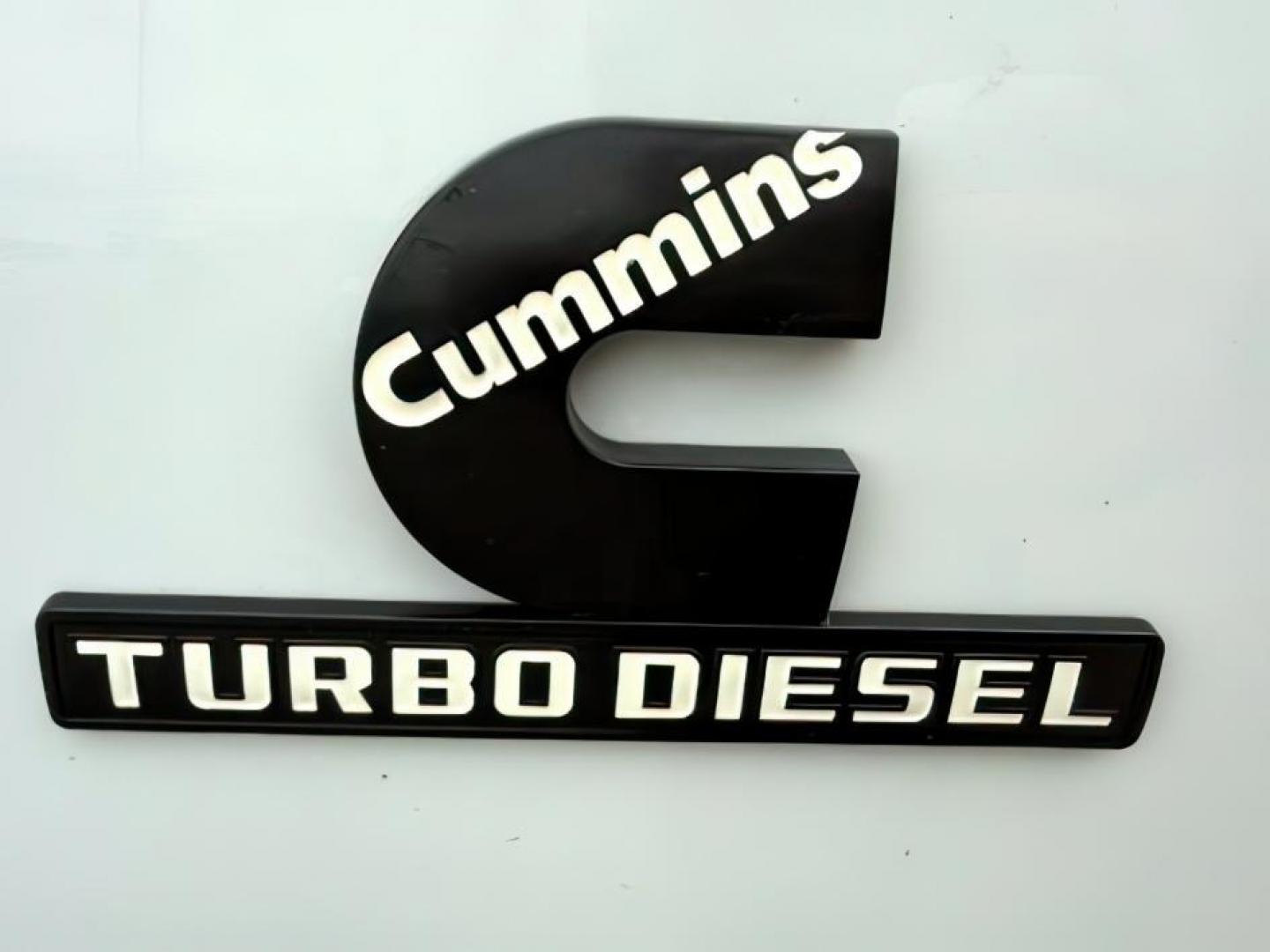2020 WHITE /Diesel Gray/Black Ram 3500 Tradesman Regular Cab 4x4 8' Box (3C63R3AL1LG) with an Cummins High Output 6.7L I-6 diesel direct injecti engine, AUTOMATIC transmission, located at 1235 N Woodruff Ave., Idaho Falls, 83401, (208) 523-1053, 43.507172, -112.000488 - At Timberline Auto, finding a great deal on your next vehicle is always easy! Our experienced sales staff goal is to help find you the right vehicle at the right price! Our knowledgeable finance department has options for almost any credit score. We offer extended service contract options to prot - Photo#25