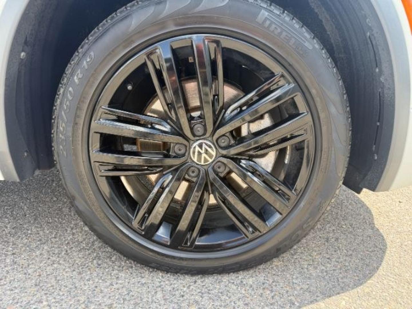 2022 WHITE /Titan Black Volkswagen Tiguan (3VV8B7AX0NM) with an 2L I-4 gasoline direct injection engine, Automatic transmission, located at 1175 N Woodruff Ave, Idaho Falls, ID, 83401, 43.506901, -111.999657 - At Timberline Auto, finding a great deal on your next vehicle is always easy! Our experienced sales staff goal is to help find you the right vehicle at the right price! Our knowledgeable finance department has options for almost any credit score. We offer extended service contract options to prot - Photo#43