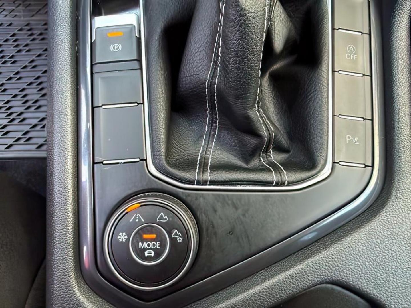 2022 WHITE /Titan Black Volkswagen Tiguan (3VV8B7AX0NM) with an 2L I-4 gasoline direct injection engine, Automatic transmission, located at 1175 N Woodruff Ave, Idaho Falls, ID, 83401, 43.506901, -111.999657 - At Timberline Auto, finding a great deal on your next vehicle is always easy! Our experienced sales staff goal is to help find you the right vehicle at the right price! Our knowledgeable finance department has options for almost any credit score. We offer extended service contract options to prot - Photo#21