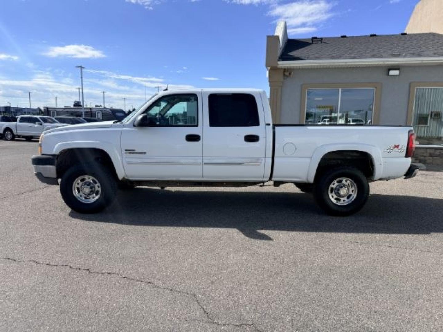 2004 WHITE /Medium Gray Chevrolet Silverado 2500HD (1GCHK23284F) with an Duramax 66L V-8 diesel direct injection engine, Automatic transmission, located at 1175 N Woodruff Ave, Idaho Falls, ID, 83401, 43.506901, -111.999657 - At Timberline Auto, finding a great deal on your next vehicle is always easy! Our experienced sales staff goal is to help find you the right vehicle at the right price! Our knowledgeable finance department has options for almost any credit score. We offer extended service contract options to prot- Photo#27