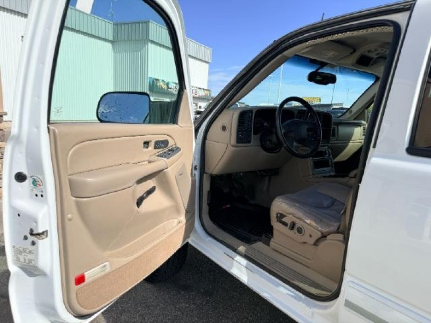 2004 WHITE /Medium Gray Chevrolet Silverado 2500HD (1GCHK23284F) with an Duramax 66L V-8 diesel direct injection engine, Automatic transmission, located at 1175 N Woodruff Ave, Idaho Falls, ID, 83401, 43.506901, -111.999657 - At Timberline Auto, finding a great deal on your next vehicle is always easy! Our experienced sales staff goal is to help find you the right vehicle at the right price! Our knowledgeable finance department has options for almost any credit score. We offer extended service contract options to prot- Photo#36