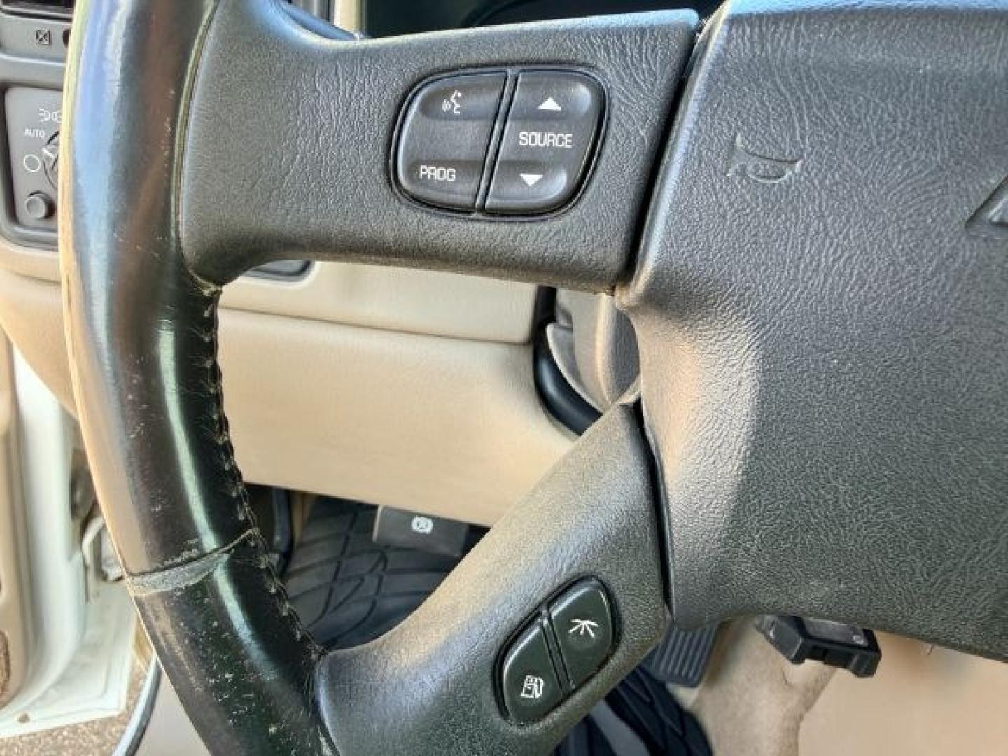 2004 WHITE /Medium Gray Chevrolet Silverado 2500HD (1GCHK23284F) with an Duramax 66L V-8 diesel direct injection engine, Automatic transmission, located at 1175 N Woodruff Ave, Idaho Falls, ID, 83401, 43.506901, -111.999657 - At Timberline Auto, finding a great deal on your next vehicle is always easy! Our experienced sales staff goal is to help find you the right vehicle at the right price! Our knowledgeable finance department has options for almost any credit score. We offer extended service contract options to prot- Photo#43