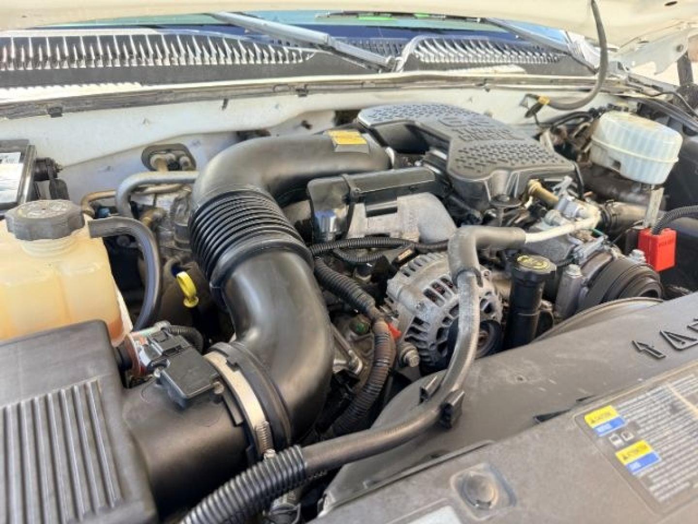 2004 WHITE /Medium Gray Chevrolet Silverado 2500HD (1GCHK23284F) with an Duramax 66L V-8 diesel direct injection engine, Automatic transmission, located at 1175 N Woodruff Ave, Idaho Falls, ID, 83401, 43.506901, -111.999657 - At Timberline Auto, finding a great deal on your next vehicle is always easy! Our experienced sales staff goal is to help find you the right vehicle at the right price! Our knowledgeable finance department has options for almost any credit score. We offer extended service contract options to prot- Photo#51