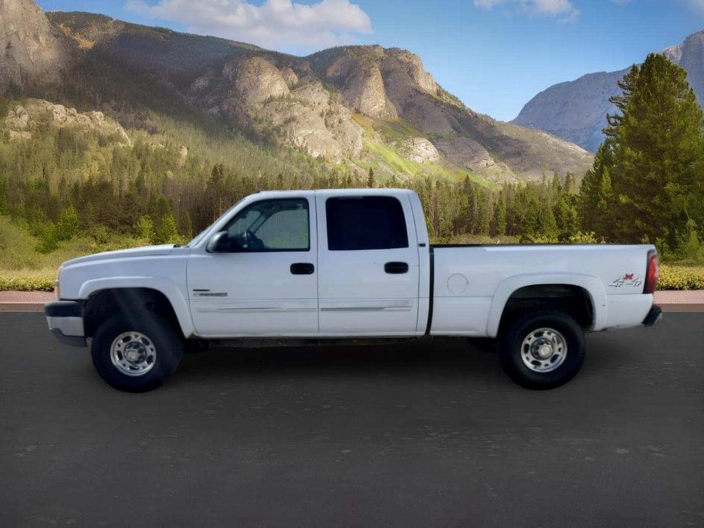 2004 WHITE /Medium Gray Chevrolet Silverado 2500HD (1GCHK23284F) with an Duramax 66L V-8 diesel direct injection engine, Automatic transmission, located at 1175 N Woodruff Ave, Idaho Falls, ID, 83401, 43.506901, -111.999657 - At Timberline Auto, finding a great deal on your next vehicle is always easy! Our experienced sales staff goal is to help find you the right vehicle at the right price! Our knowledgeable finance department has options for almost any credit score. We offer extended service contract options to prot- Photo#1