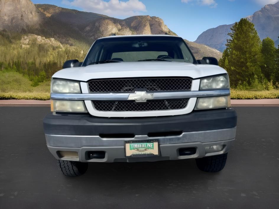 2004 WHITE /Medium Gray Chevrolet Silverado 2500HD LT (1GCHK23284F) with an Duramax 6.6L V-8 diesel direct injection engine, AUTOMATIC transmission, located at 1235 N Woodruff Ave., Idaho Falls, 83401, (208) 523-1053, 43.507172, -112.000488 - At Timberline Auto, finding a great deal on your next vehicle is always easy! Our experienced sales staff goal is to help find you the right vehicle at the right price! Our knowledgeable finance department has options for almost any credit score. We offer extended service contract options to prot- Photo#7
