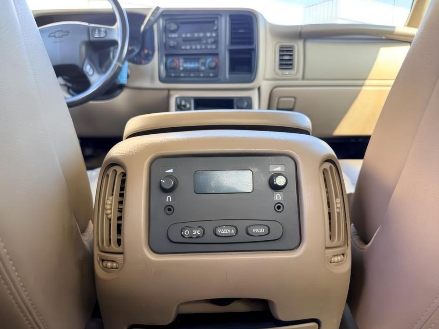 2004 WHITE /Medium Gray Chevrolet Silverado 2500HD (1GCHK23284F) with an Duramax 66L V-8 diesel direct injection engine, Automatic transmission, located at 1175 N Woodruff Ave, Idaho Falls, ID, 83401, 43.506901, -111.999657 - At Timberline Auto, finding a great deal on your next vehicle is always easy! Our experienced sales staff goal is to help find you the right vehicle at the right price! Our knowledgeable finance department has options for almost any credit score. We offer extended service contract options to prot- Photo#23