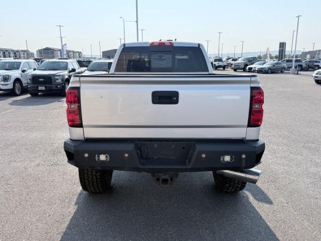 2015 SILVER /Dark Ash/Jet Black Chevrolet Silverado 3500HD (1GC4KZC85FF) with an 66L V8 16V OHV TURBO DIESEL engine, Automatic transmission, located at 1175 N Woodruff Ave, Idaho Falls, ID, 83401, 43.506901, -111.999657 - At Timberline Auto, finding a great deal on your next vehicle is always easy! Our experienced sales staff goal is to help find you the right vehicle at the right price! Our knowledgeable finance department has options for almost any credit score. We offer extended service contract options to prot- Photo#32