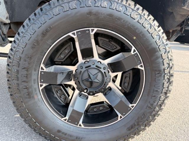 2015 SILVER /Dark Ash/Jet Black Chevrolet Silverado 3500HD (1GC4KZC85FF) with an 66L V8 16V OHV TURBO DIESEL engine, Automatic transmission, located at 1175 N Woodruff Ave, Idaho Falls, ID, 83401, 43.506901, -111.999657 - At Timberline Auto, finding a great deal on your next vehicle is always easy! Our experienced sales staff goal is to help find you the right vehicle at the right price! Our knowledgeable finance department has options for almost any credit score. We offer extended service contract options to prot- Photo#40