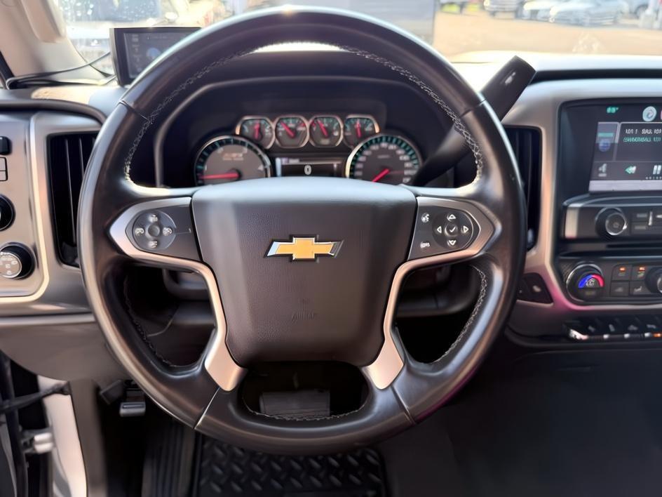 2015 SILVER /Dark Ash/Jet Black Chevrolet Silverado 3500HD (1GC4KZC85FF) with an 66L V8 16V OHV TURBO DIESEL engine, Automatic transmission, located at 1175 N Woodruff Ave, Idaho Falls, ID, 83401, 43.506901, -111.999657 - At Timberline Auto, finding a great deal on your next vehicle is always easy! Our experienced sales staff goal is to help find you the right vehicle at the right price! Our knowledgeable finance department has options for almost any credit score. We offer extended service contract options to prot- Photo#15