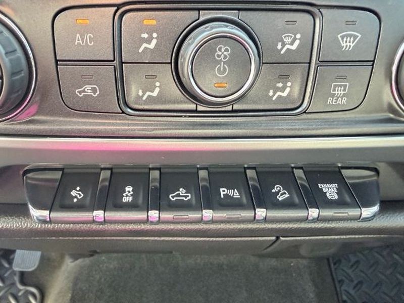 2015 Silver Ice Metallic /Jet Black Chevrolet Silverado LT (1GC4KZC85FF) with an V8, 6.6L engine, 6-speed automatic transmission, located at 1175 N Woodruff Ave, Idaho Falls, ID, 83401, 43.506901, -111.999657 - <b>Vehicle Details</b><br>Take command of serious capability with this pre-owned 2015 Chevrolet Silverado 3500 LT 4WD, a hardworking heavy-duty pickup built to handle demanding jobs and big adventures alike. Powered by a robust V8 6.6L Diesel engine, this Chevrolet Silverado 3500 delivers the streng- Photo#19