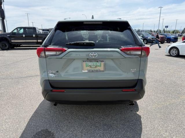 2021 GRAY /Black Toyota RAV4 (2T3P1RFV9MW) with an Dynamic Force 25L I-4 portdirect injection engine, Automatic transmission, located at 1175 N Woodruff Ave, Idaho Falls, ID, 83401, 43.506901, -111.999657 - At Timberline Auto, finding a great deal on your next vehicle is always easy! Our experienced sales staff goal is to help find you the right vehicle at the right price! Our knowledgeable finance department has options for almost any credit score. We offer extended service contract options to prot - Photo#31