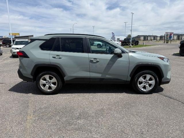 2021 GRAY /Black Toyota RAV4 (2T3P1RFV9MW) with an Dynamic Force 25L I-4 portdirect injection engine, Automatic transmission, located at 1175 N Woodruff Ave, Idaho Falls, ID, 83401, 43.506901, -111.999657 - At Timberline Auto, finding a great deal on your next vehicle is always easy! Our experienced sales staff goal is to help find you the right vehicle at the right price! Our knowledgeable finance department has options for almost any credit score. We offer extended service contract options to prot - Photo#36