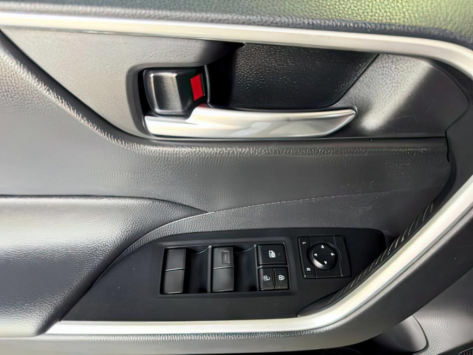 2021 GRAY /Black Toyota RAV4 (2T3P1RFV9MW) with an Dynamic Force 25L I-4 portdirect injection engine, Automatic transmission, located at 1175 N Woodruff Ave, Idaho Falls, ID, 83401, 43.506901, -111.999657 - At Timberline Auto, finding a great deal on your next vehicle is always easy! Our experienced sales staff goal is to help find you the right vehicle at the right price! Our knowledgeable finance department has options for almost any credit score. We offer extended service contract options to prot - Photo#24